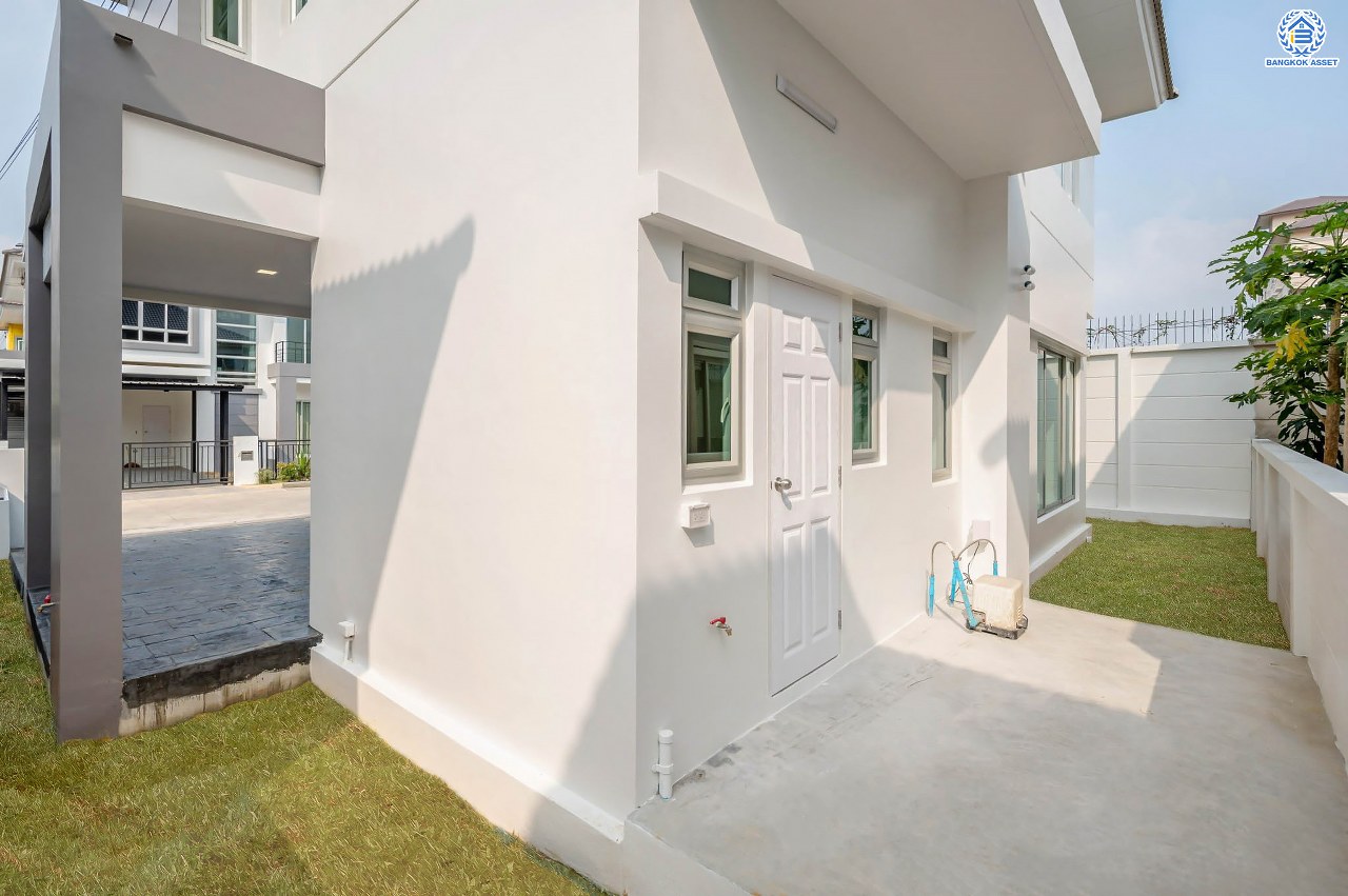 บ้านมือสองตกแต่งใหม่ โครงการ ไลฟ์ บางกอก บูเลอวาร์ด ปิ่นเกล้า-เพชรเกษม หลังมุม สังคมคุณภาพ SC Asset เนื้อที่กว้างกว่า 52.5 ตร.ว ฟังก์ชัน 3 ห้องนอน 3 ห้องน้ำ 2 ที่จอดรถ บนทำเลติดถนนพุทธมณฑลสาย4 ตอบโจทย์กับทุกครอบครัว ใกล้ ม.มหิดล, แหล่งช้อปปิ้ง "เซ็นทรัล ศาลายา", รถไฟฟ้าสายสีน้ำเงิน "สถานีหลักสอง" และทางด่วน "ศรีรัช"